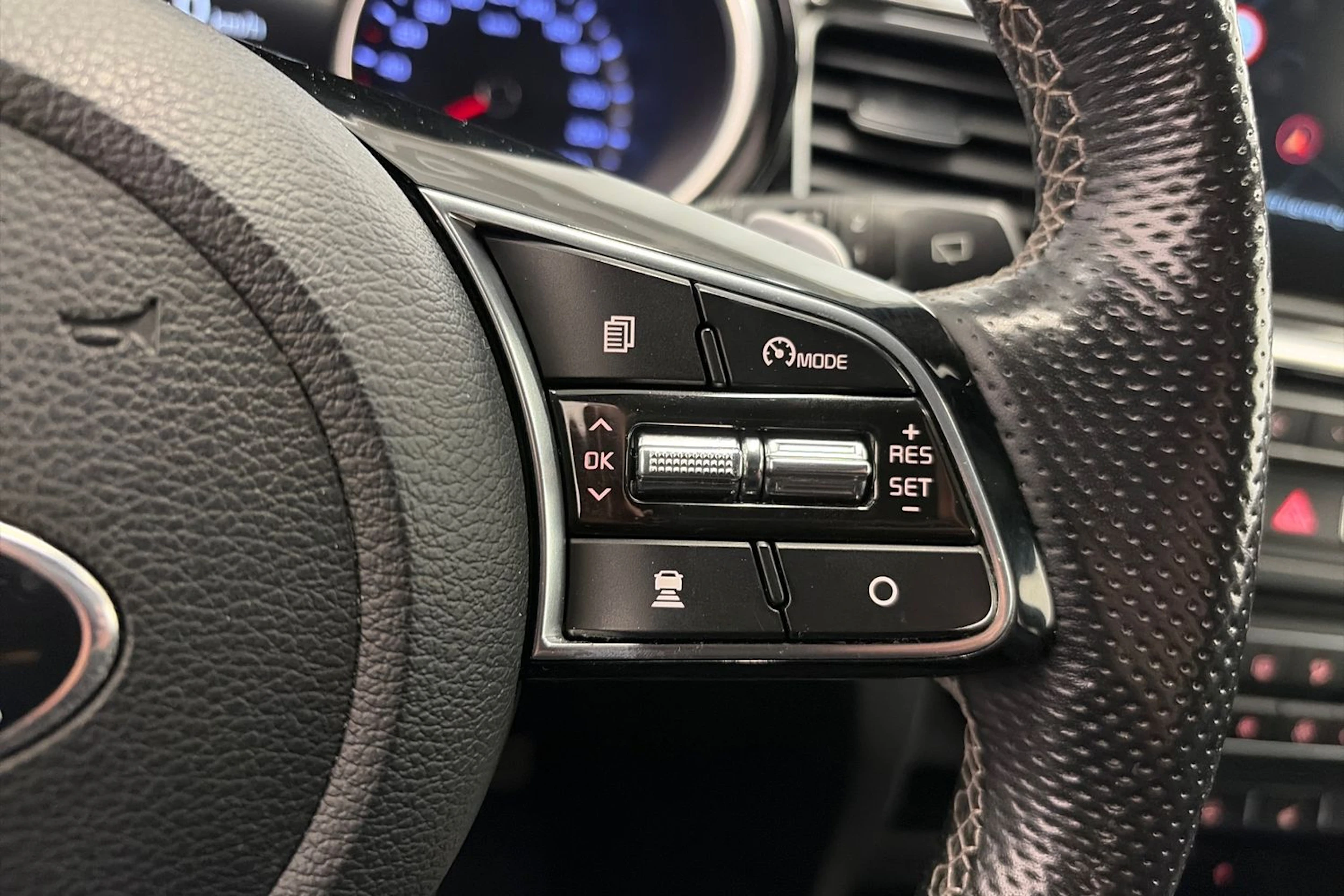 sininen Kia ProCeed 2019 kuva 19.