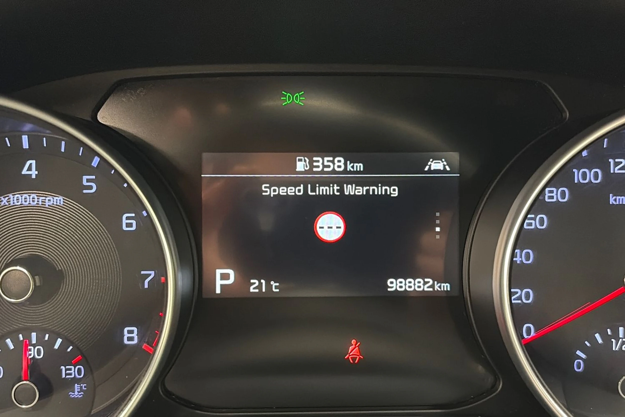 sininen Kia ProCeed 2019 kuva 27.