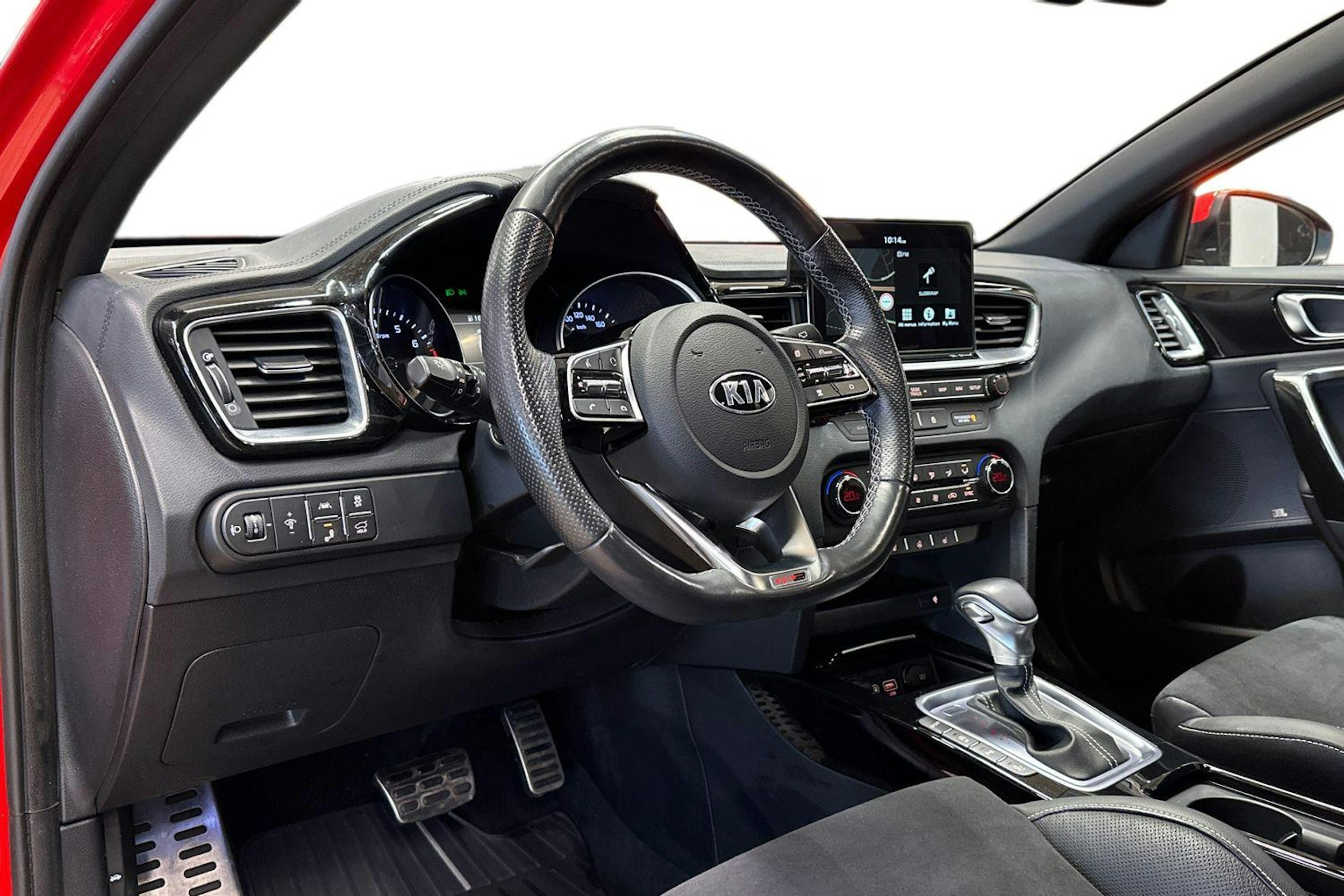 punainen Kia ProCeed 2019 kuva 7.
