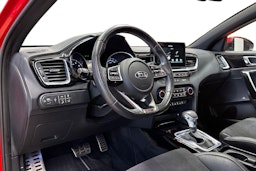 punainen Kia ProCeed 2019 kuva 7.