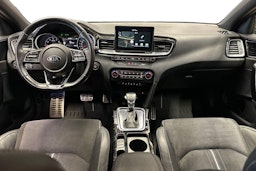 punainen Kia ProCeed 2019 kuva 9.