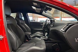 punainen Kia ProCeed 2019 kuva 15.