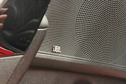 punainen Kia ProCeed 2019 kuva 21.