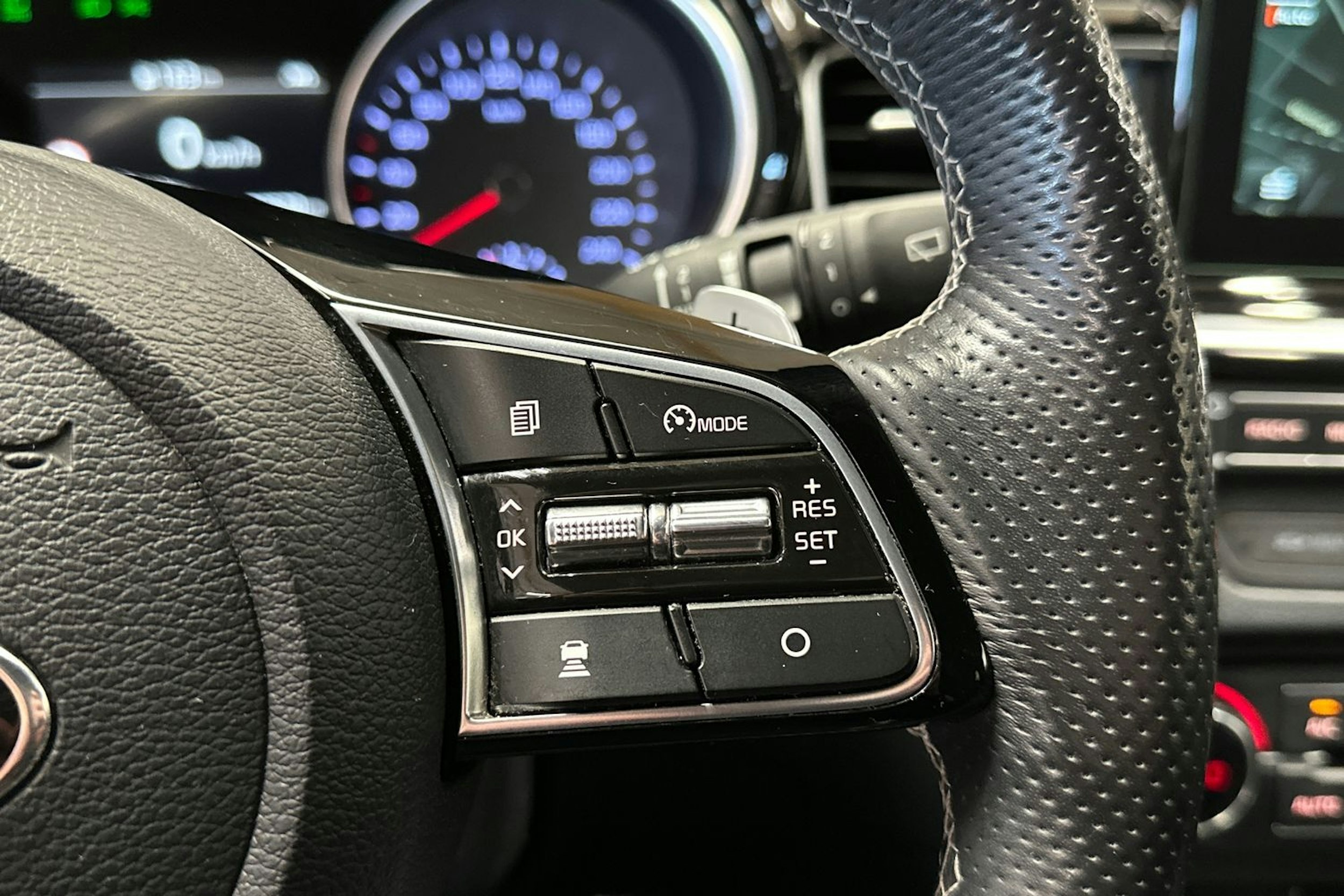 punainen Kia ProCeed 2019 kuva 31.