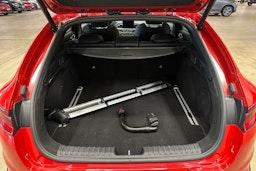 punainen Kia ProCeed 2019 kuva 37.