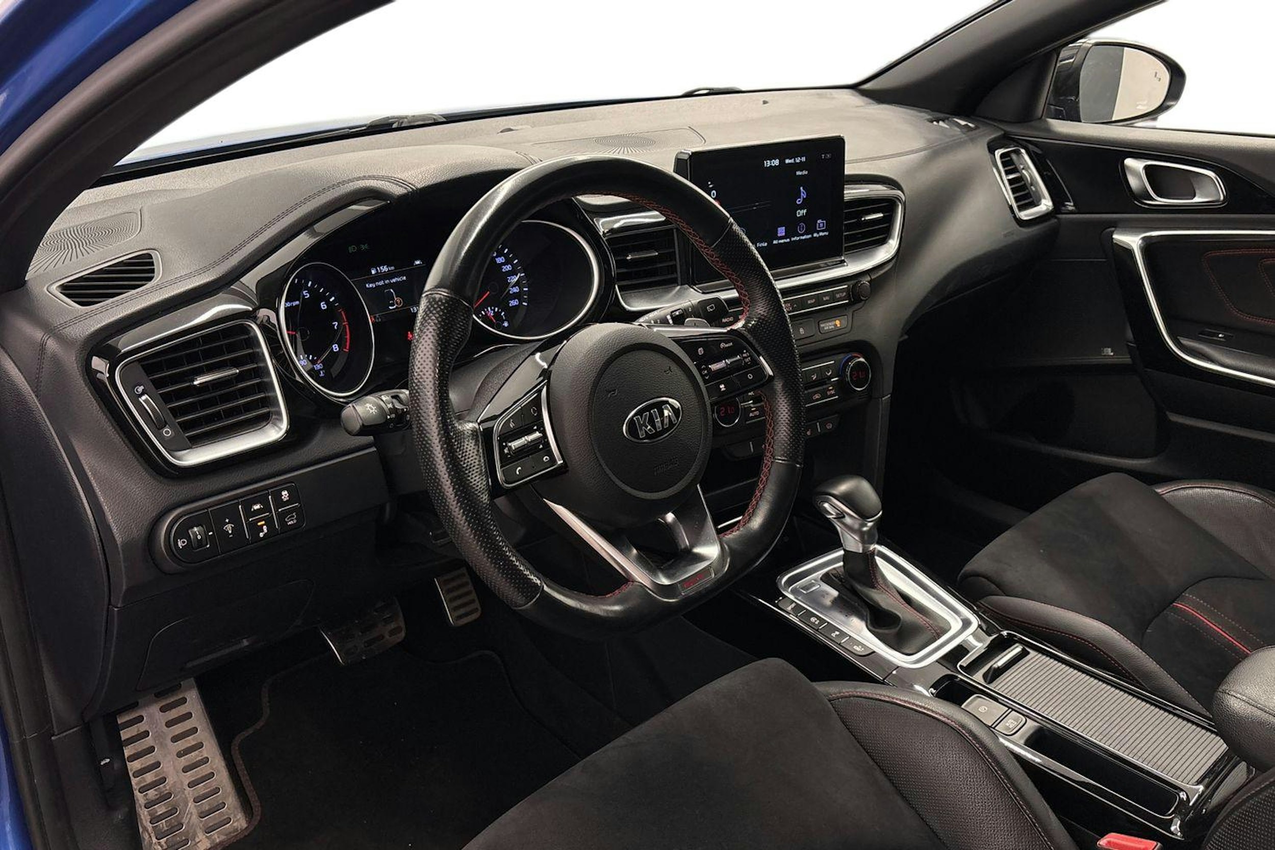 sininen Kia ProCeed 2019 kuva 7.