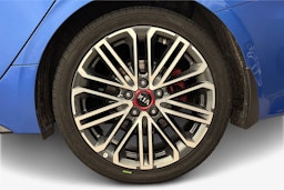 sininen Kia ProCeed 2019 kuva 11.