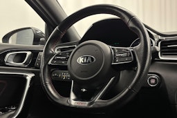 sininen Kia ProCeed 2019 kuva 16.