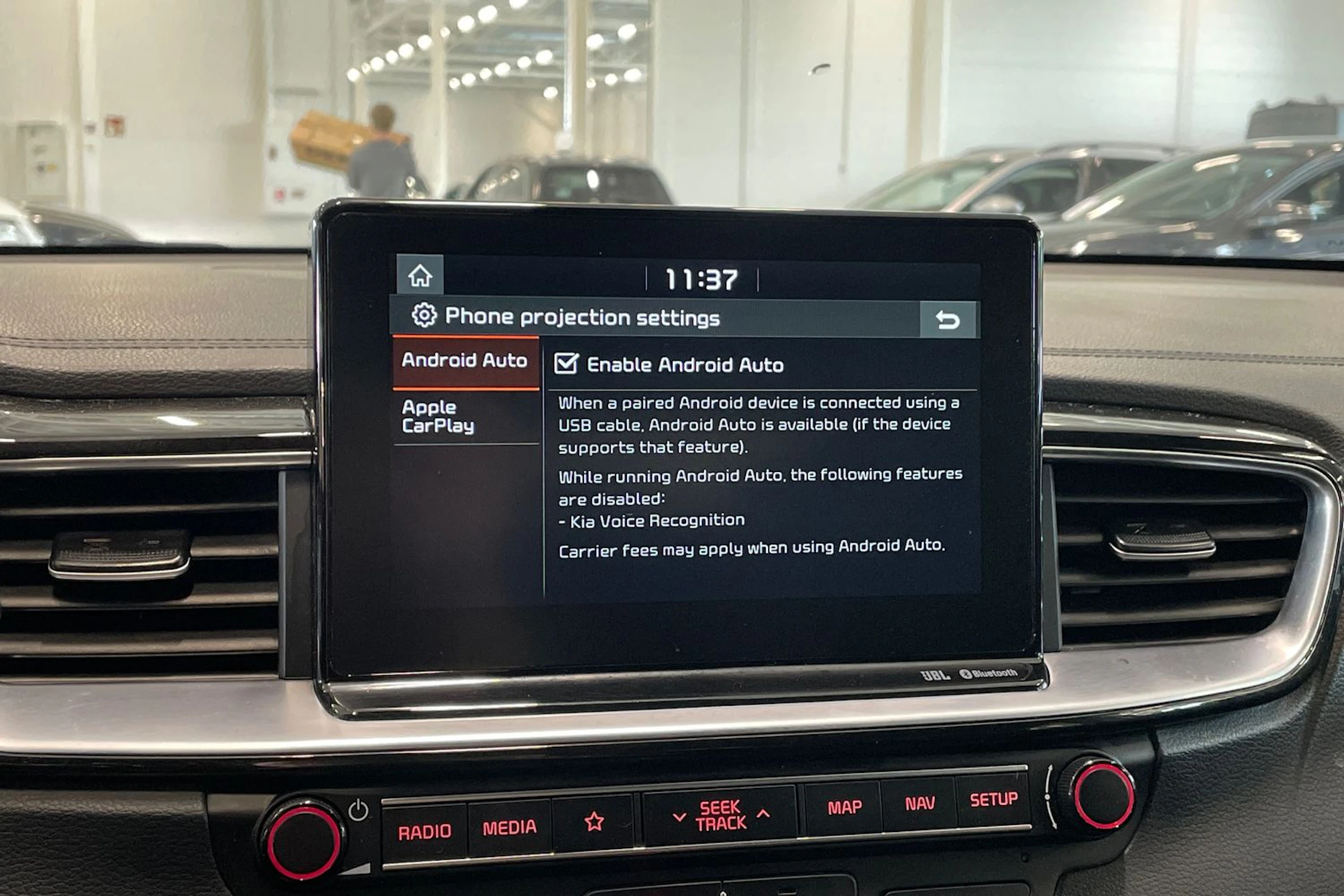 valkoinen Kia ProCeed 2019 kuva 22.