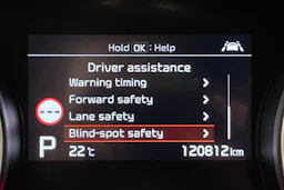 valkoinen Kia ProCeed 2019 kuva 26.