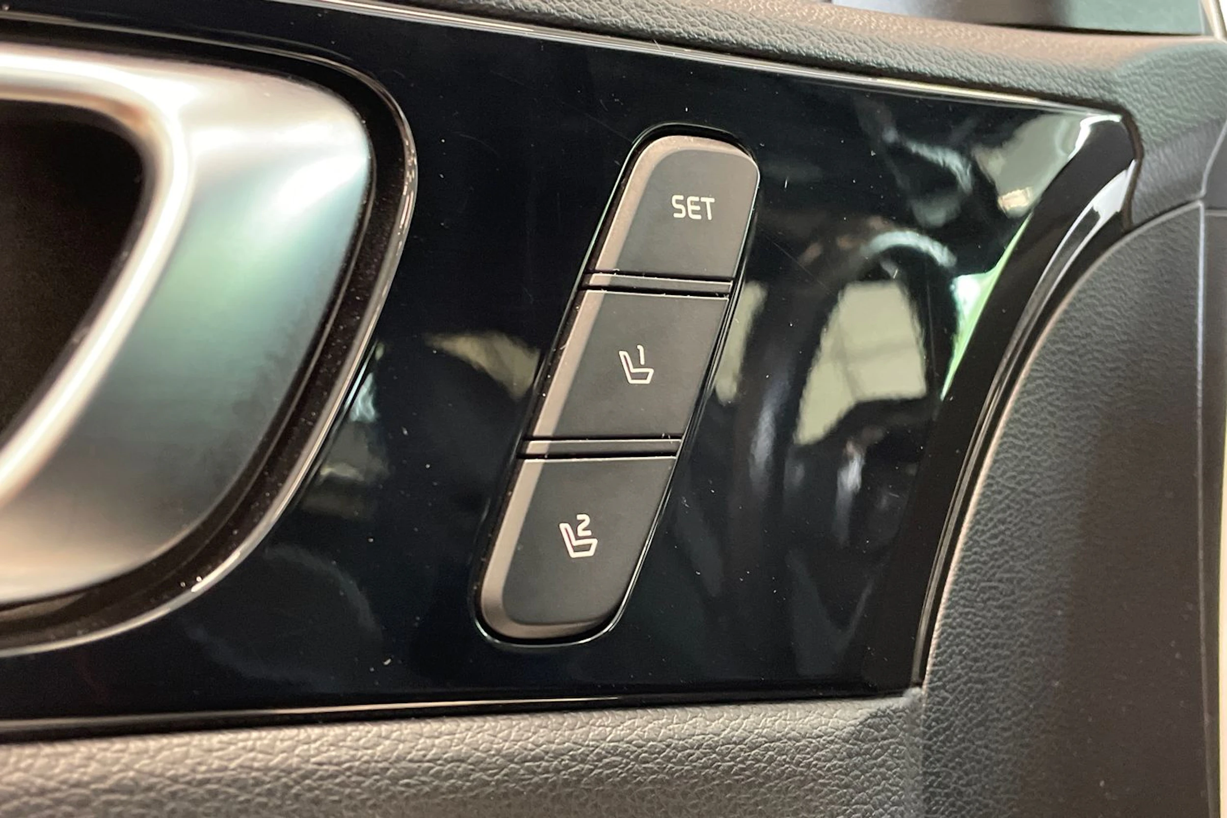 valkoinen Kia ProCeed 2019 kuva 31.