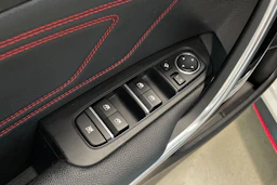 valkoinen Kia ProCeed 2019 kuva 32.