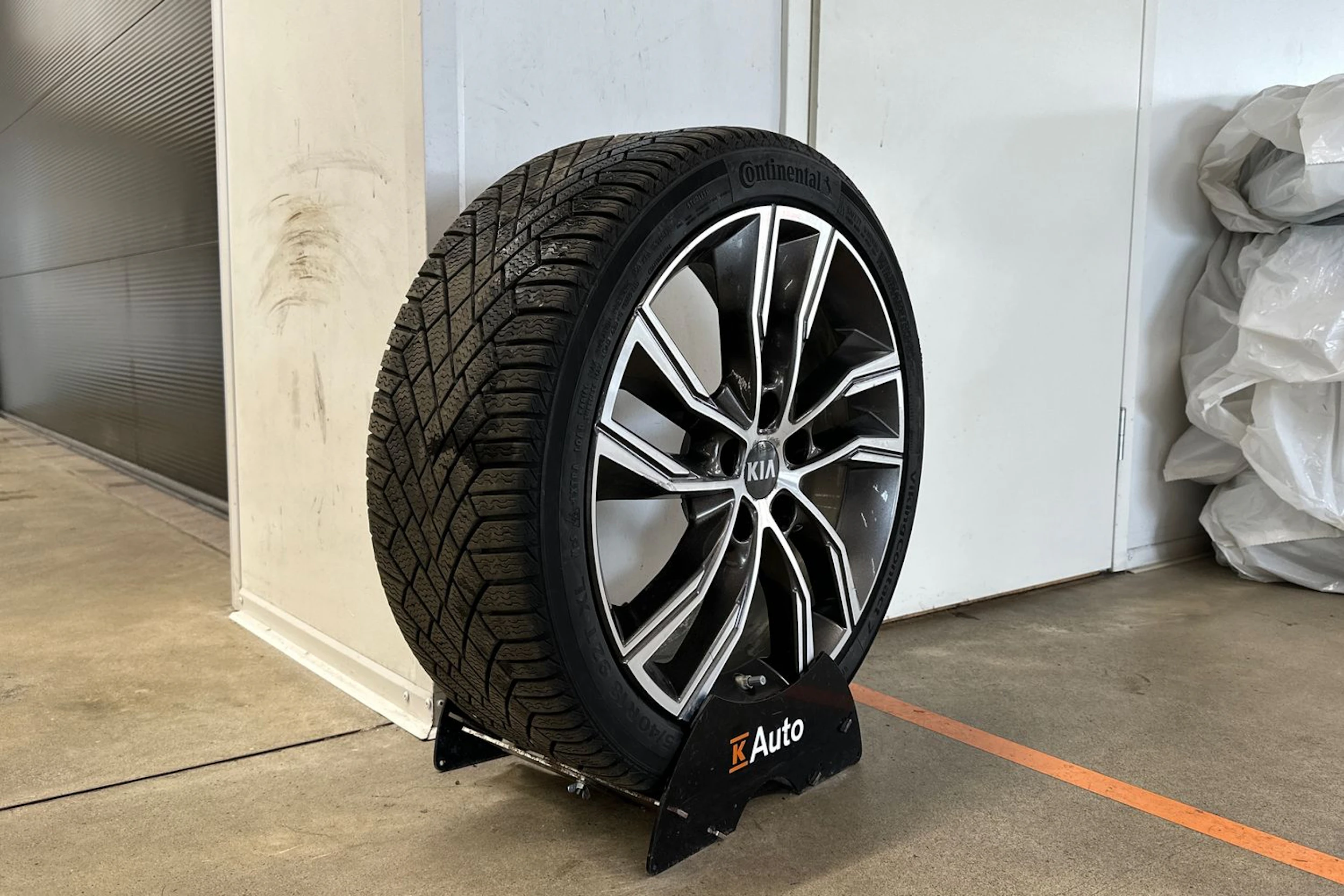 punainen Kia ProCeed 2020 kuva 10.