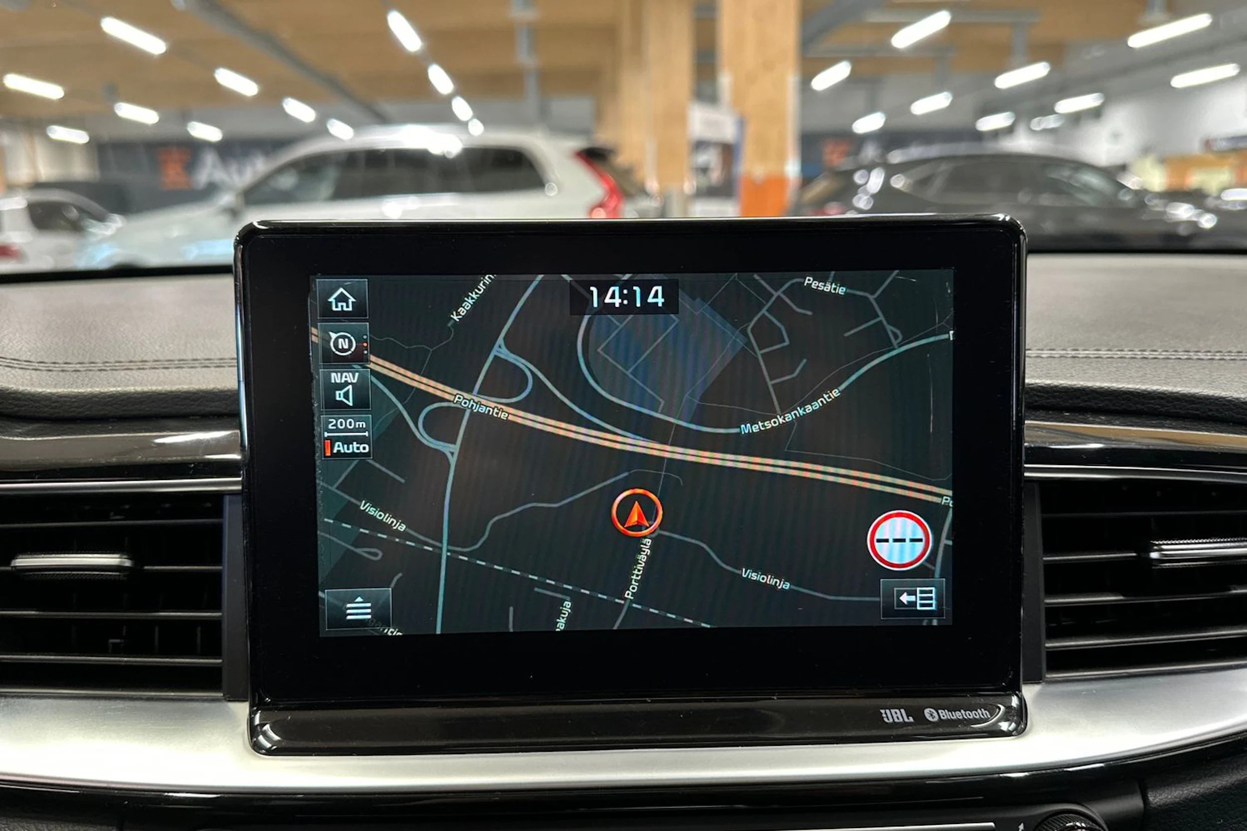 punainen Kia ProCeed 2020 kuva 17.