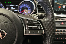 punainen Kia ProCeed 2020 kuva 25.