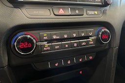 sininen Kia ProCeed 2020 kuva 15.