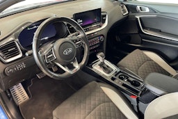 sininen Kia ProCeed 2020 kuva 7.