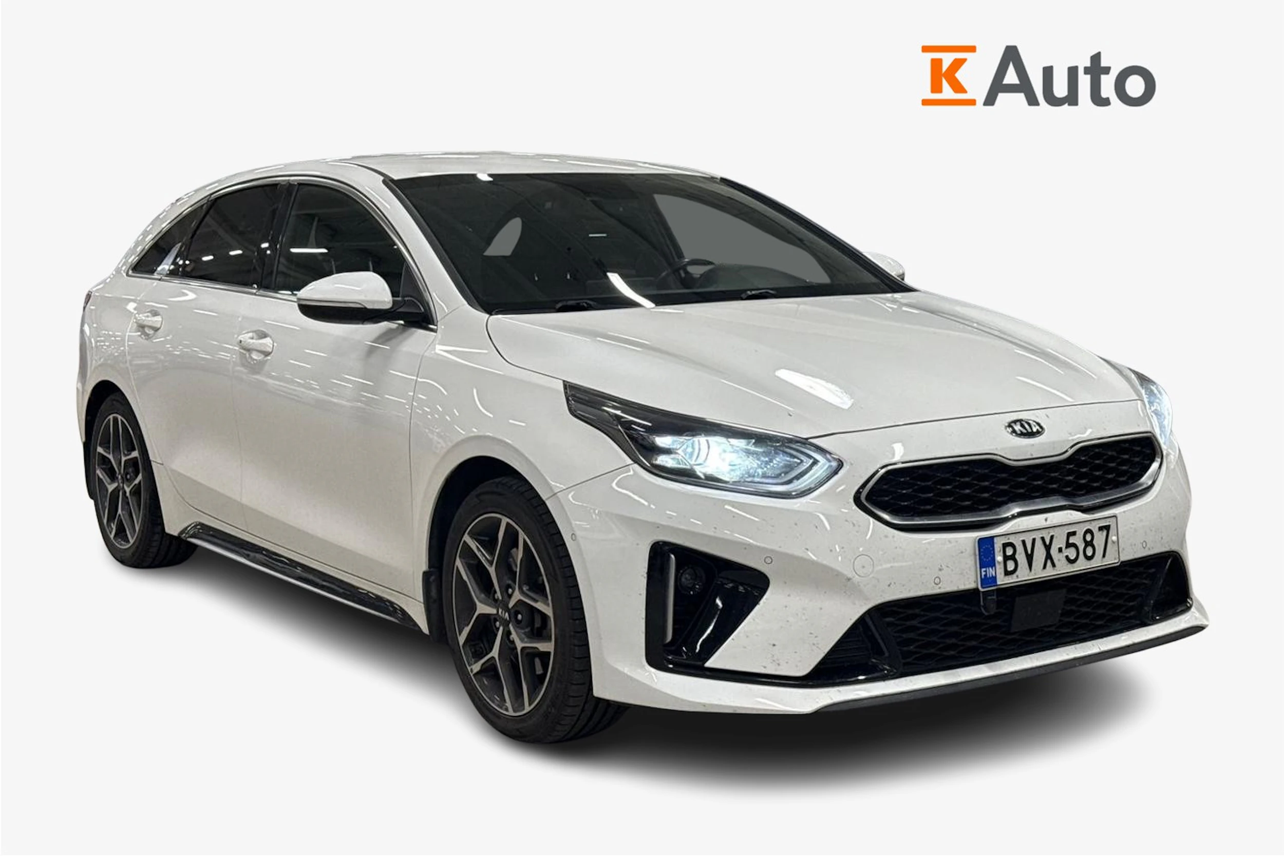 valkoinen Kia ProCeed 2021 kuva 1.