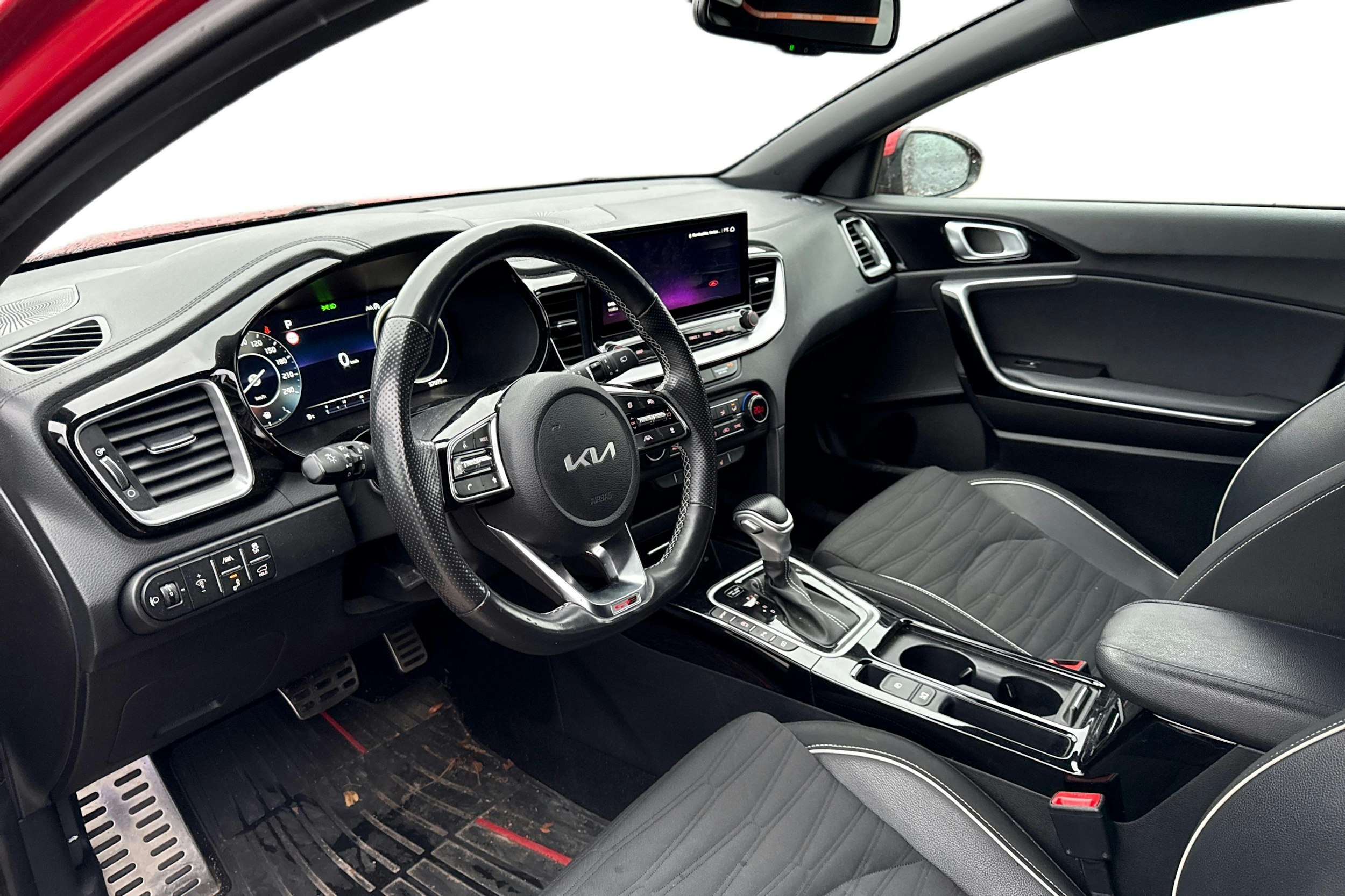 punainen Kia ProCeed 2022 kuva 3.