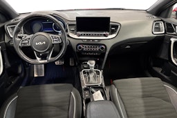 punainen Kia ProCeed 2022 kuva 9.