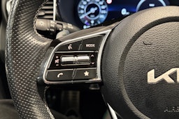 punainen Kia ProCeed 2022 kuva 16.