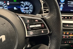 punainen Kia ProCeed 2022 kuva 17.