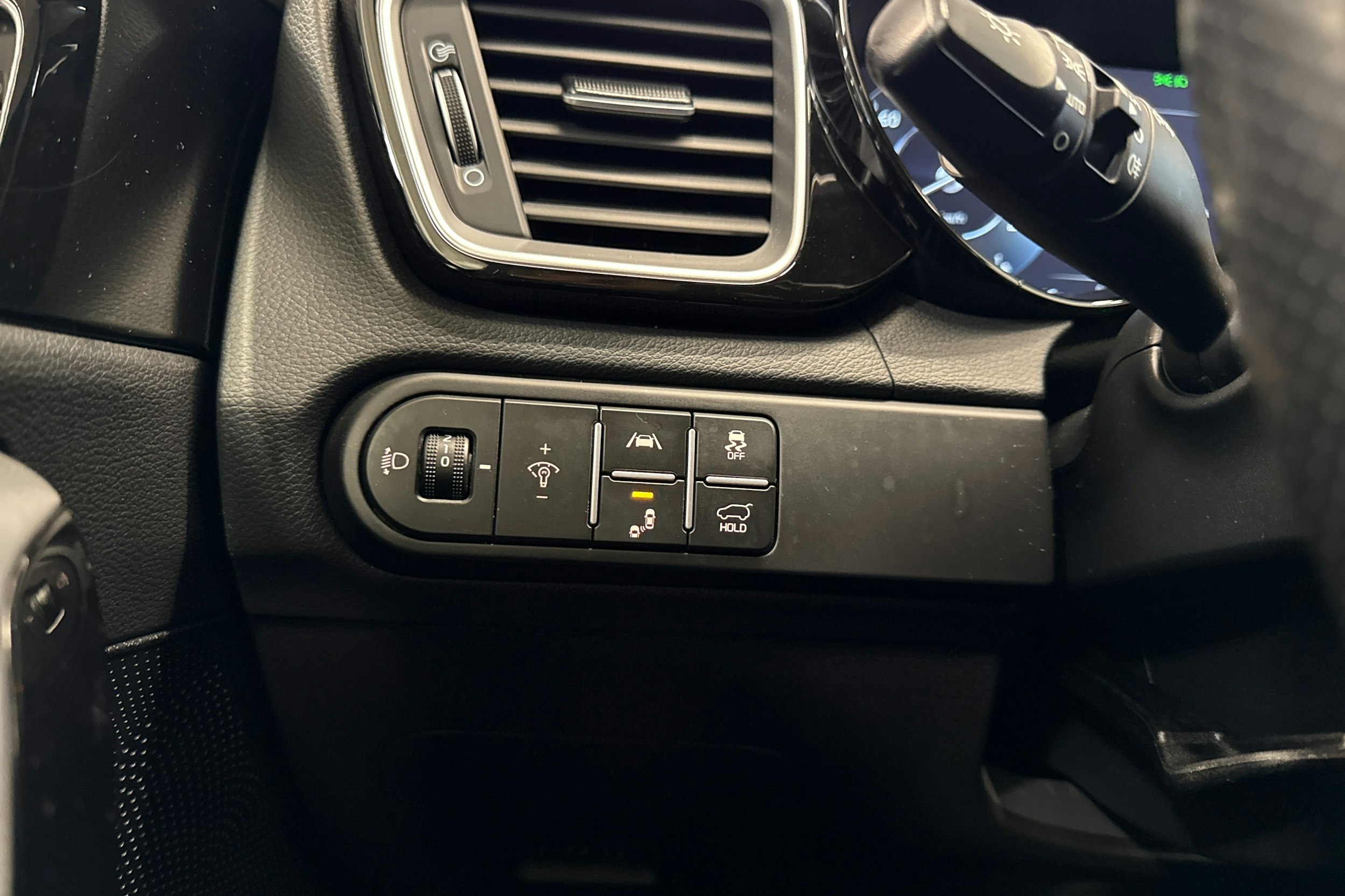 punainen Kia ProCeed 2022 kuva 18.