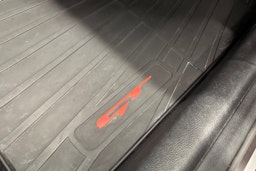 punainen Kia ProCeed 2022 kuva 25.