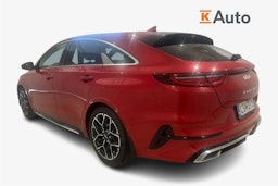punainen Kia ProCeed 2024 kuva 2.