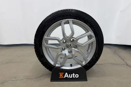 musta Kia ProCeed 2024 kuva 11.