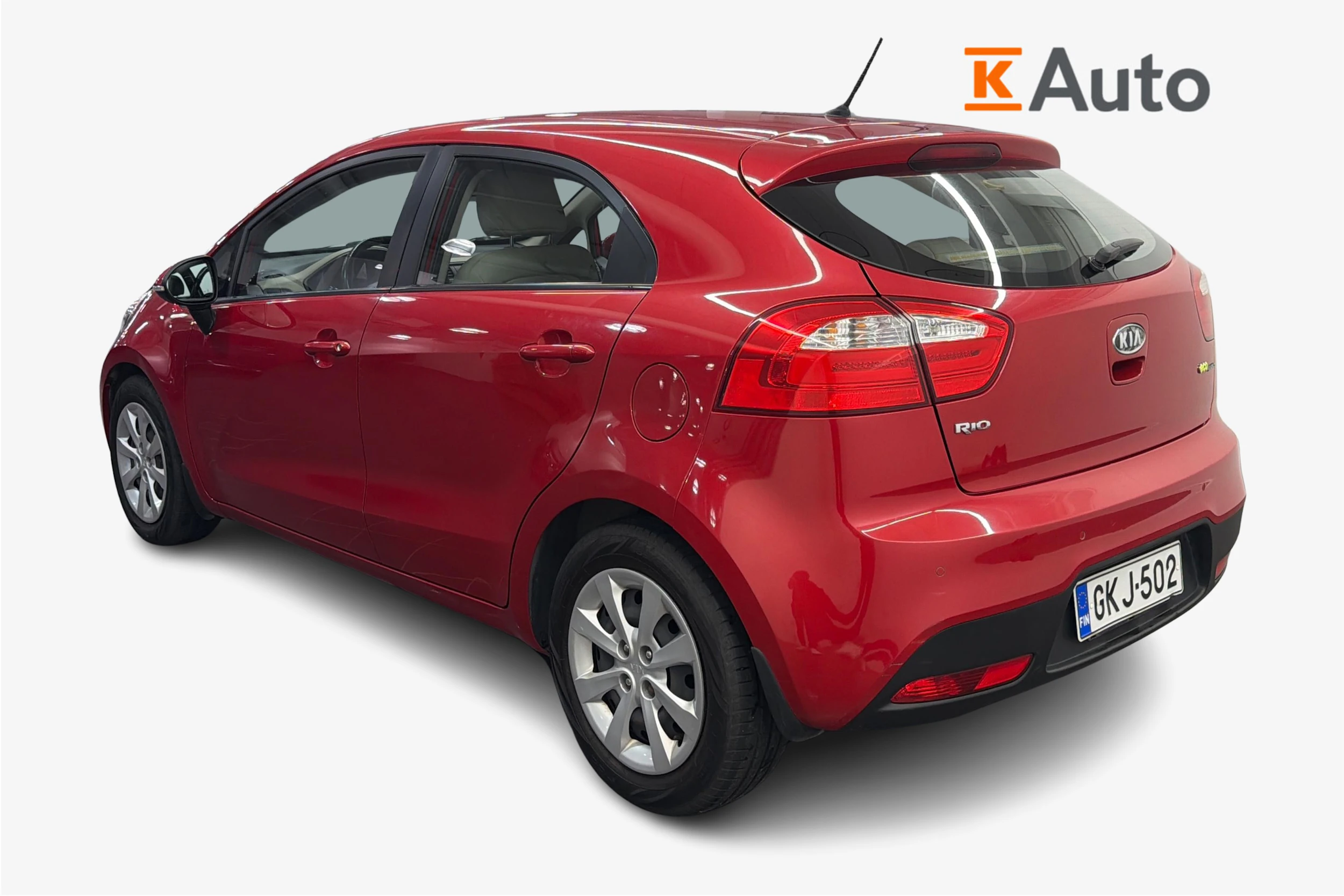 Punainen Kia Rio 2012 kuva 2.
