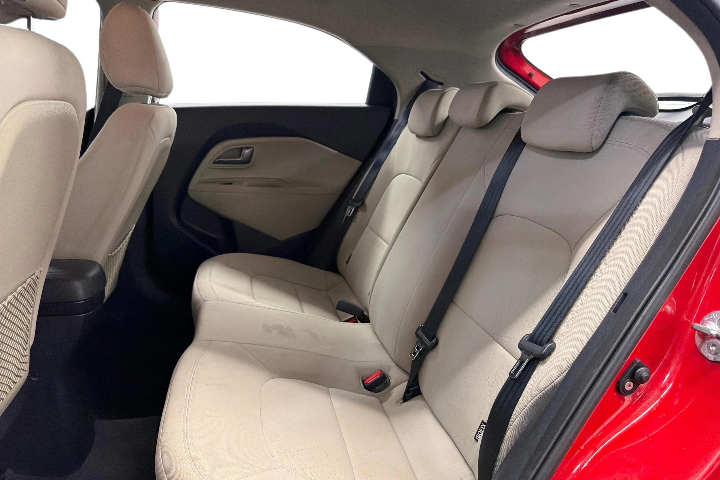 Punainen Kia Rio 2012 kuva 8.