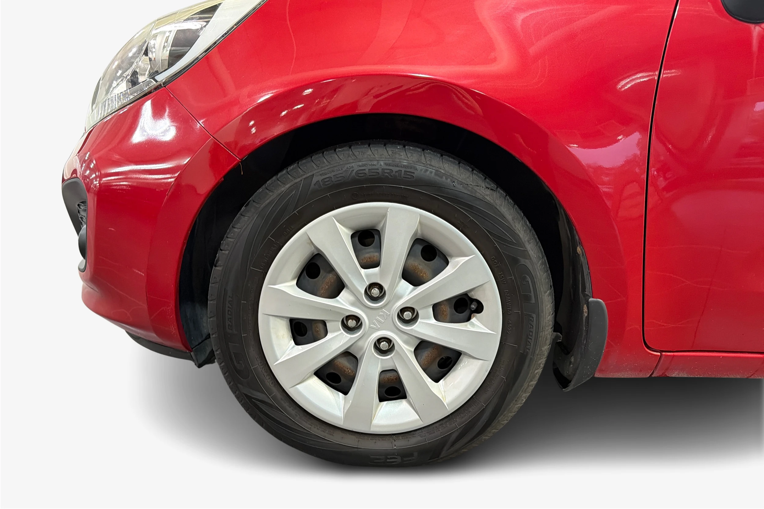 Punainen Kia Rio 2012 kuva 9.