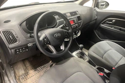 Musta Kia Rio 2013 kuva 3.