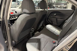 Musta Kia Rio 2013 kuva 11.