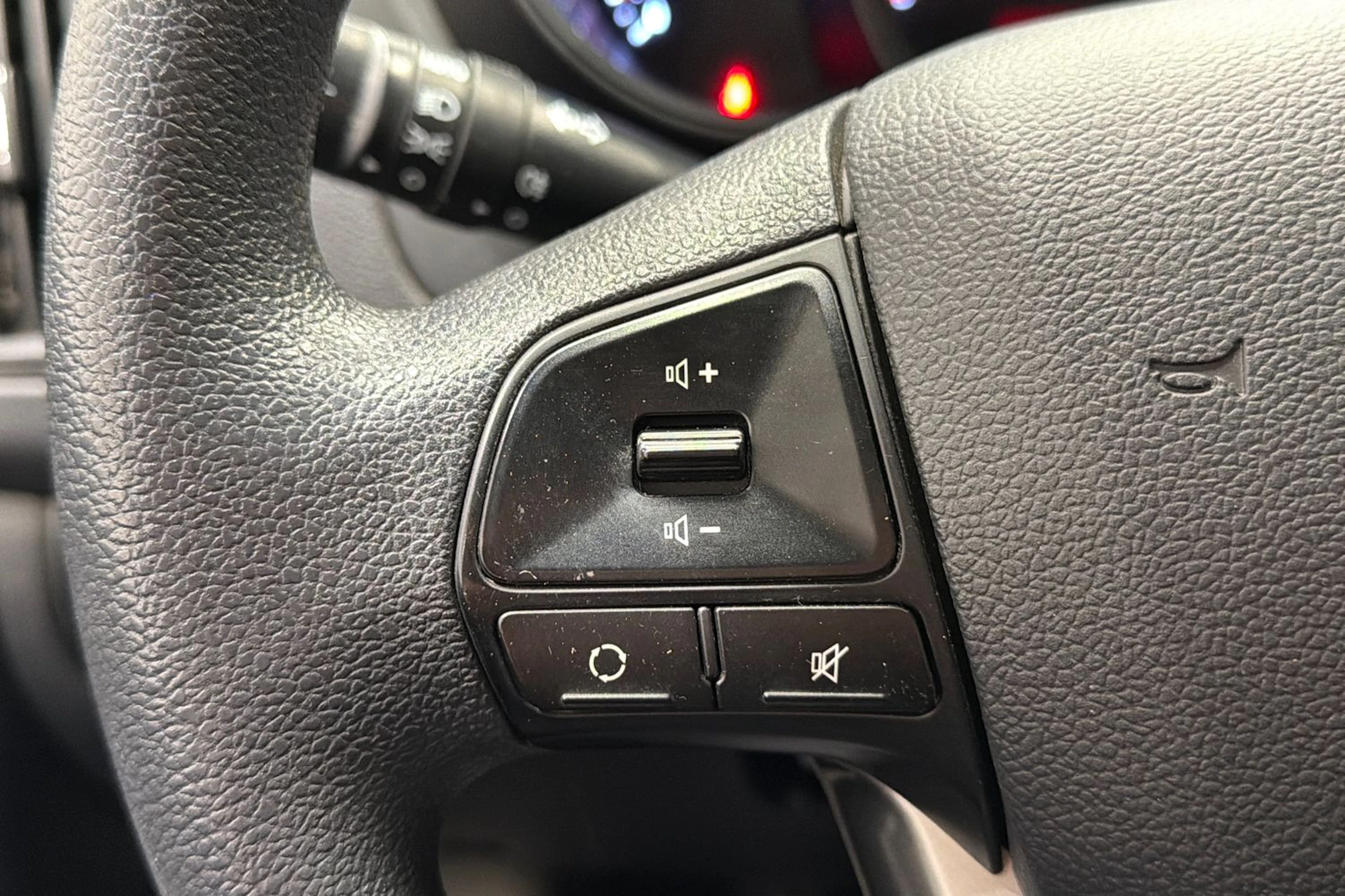 Musta Kia Rio 2013 kuva 14.
