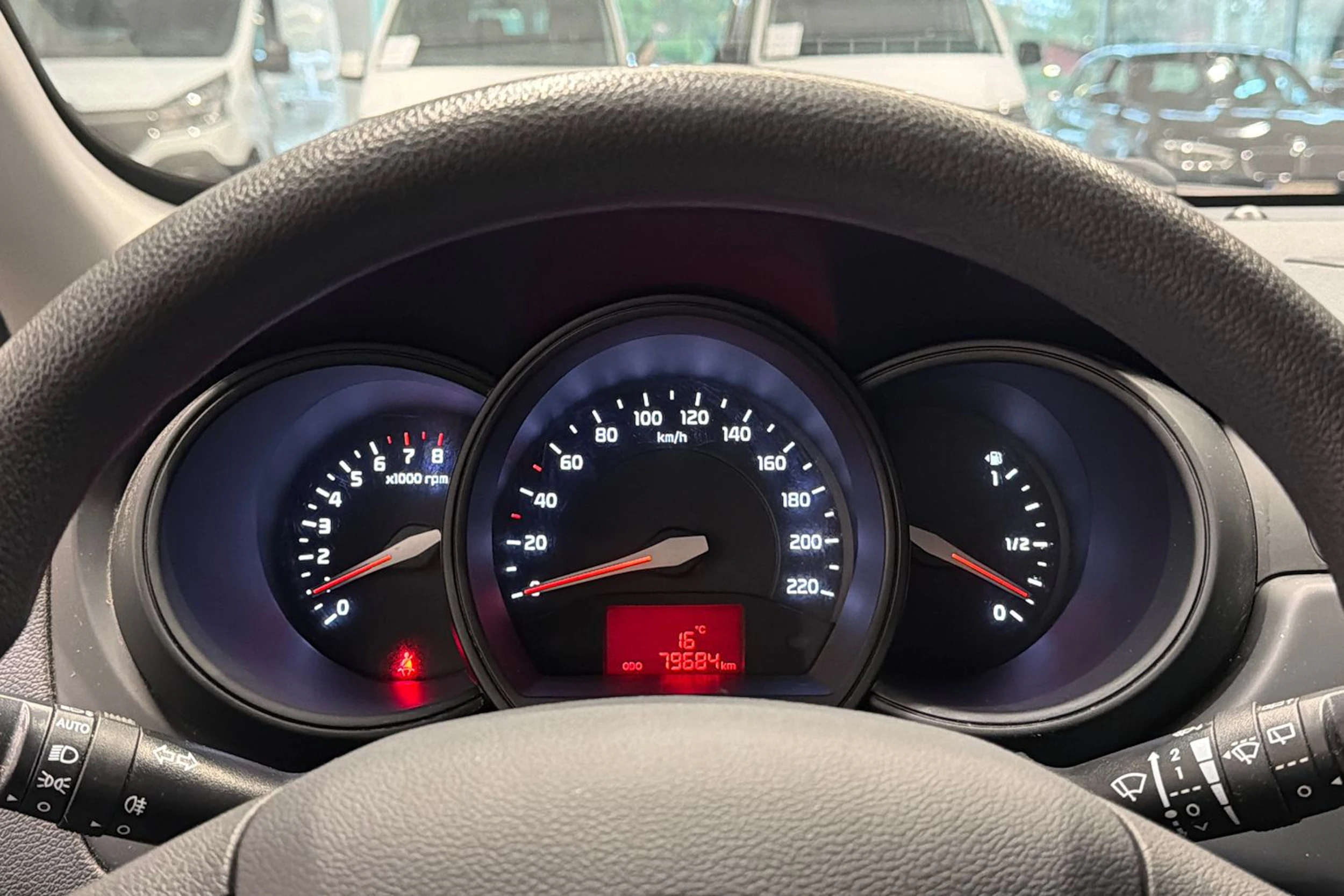 Musta Kia Rio 2013 kuva 16.