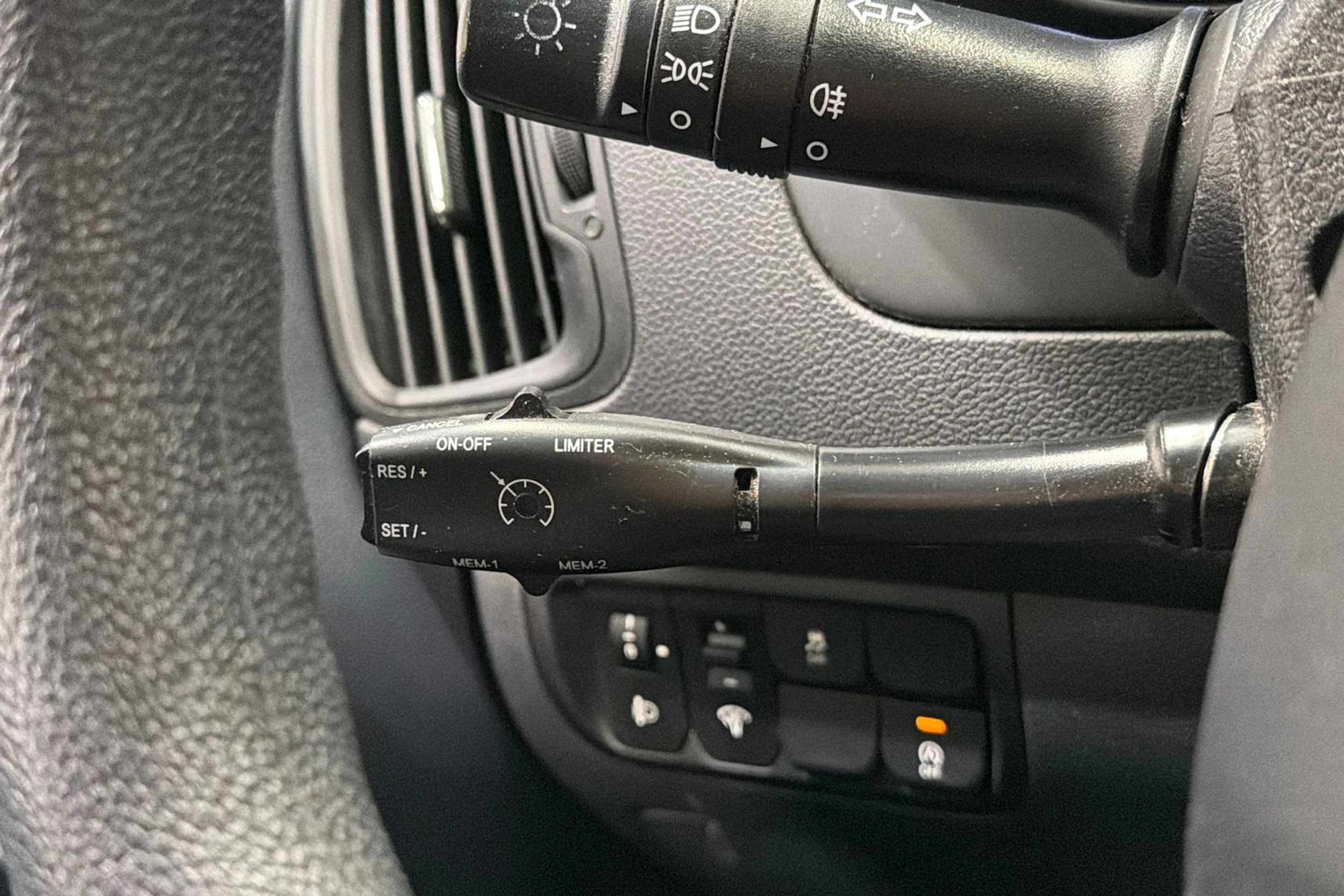 Musta Kia Rio 2013 kuva 17.