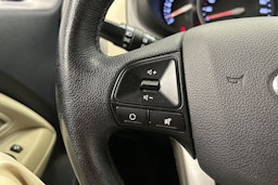 sininen Kia Rio 2013 kuva 19.