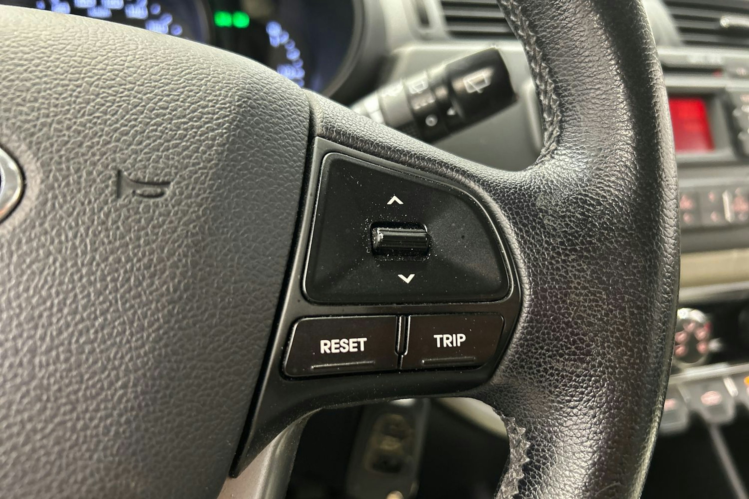 sininen Kia Rio 2013 kuva 20.