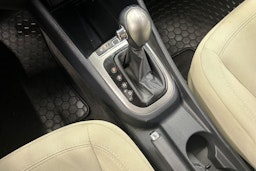 sininen Kia Rio 2013 kuva 23.