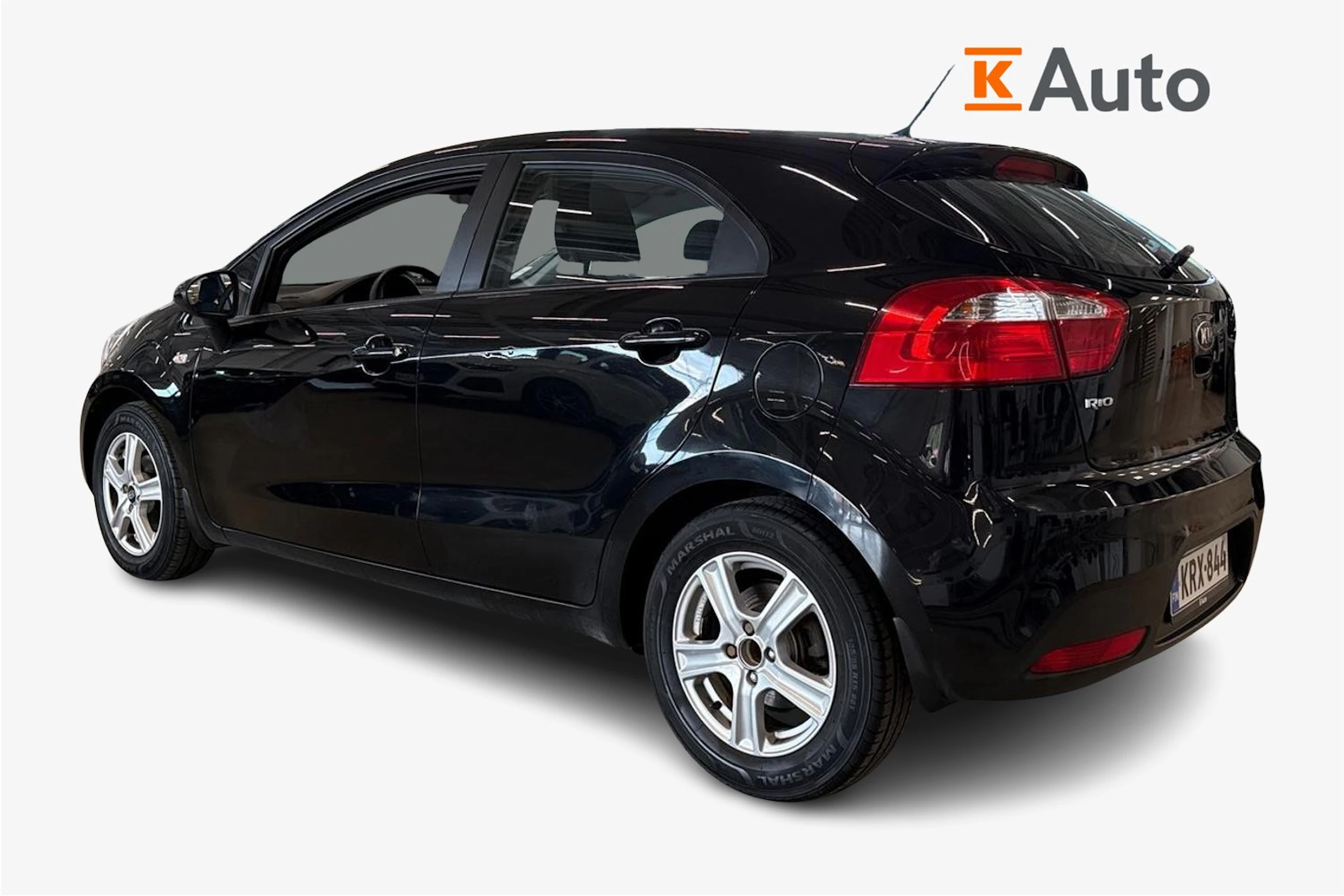 musta Kia Rio 2013 kuva 2.