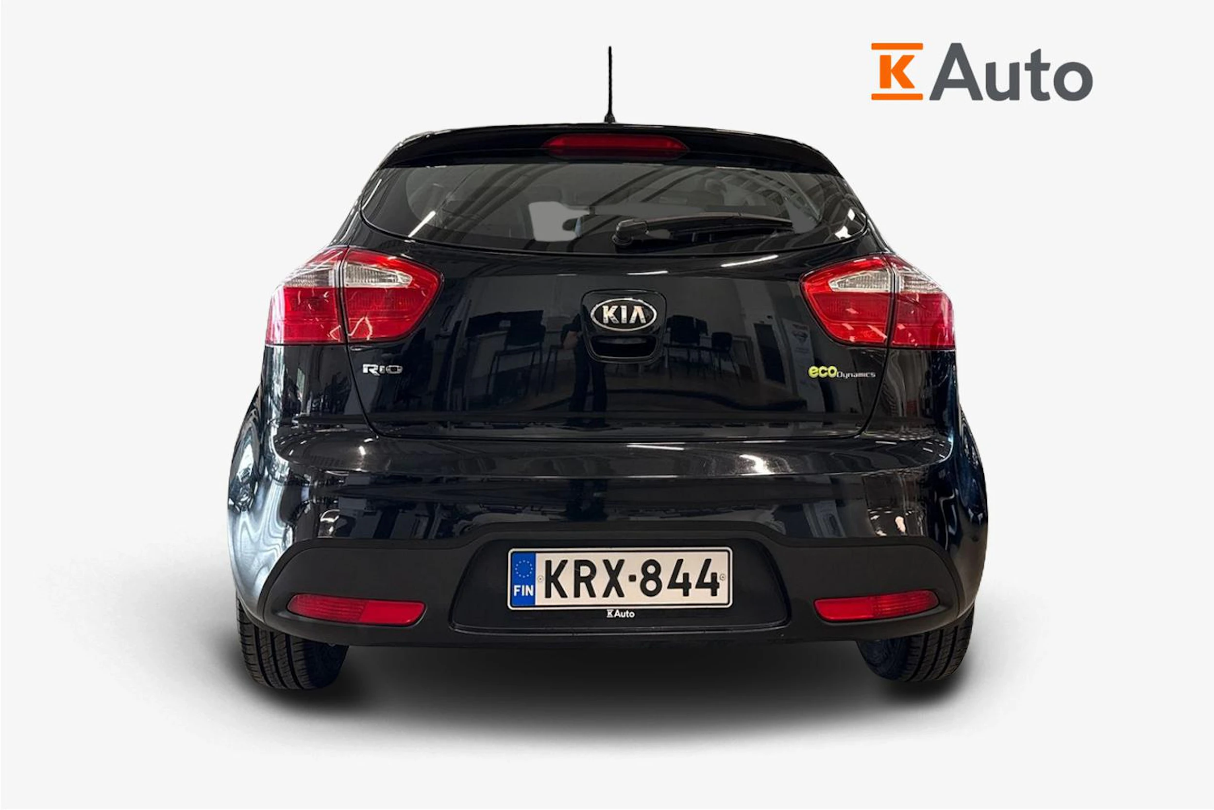 musta Kia Rio 2013 kuva 3.