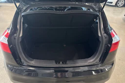 musta Kia Rio 2013 kuva 18.