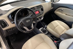 ruskea (beige) Kia Rio 2013 kuva 6.
