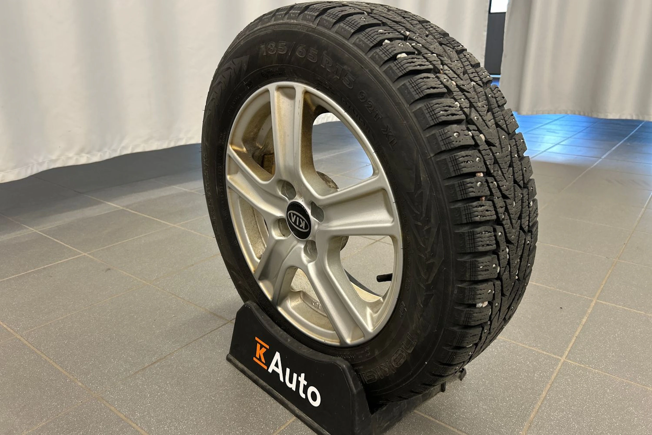valkoinen Kia Rio 2013 kuva 13.