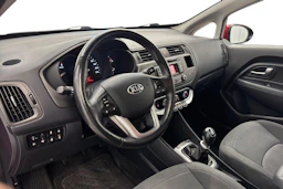 punainen Kia Rio 2014 kuva 6.