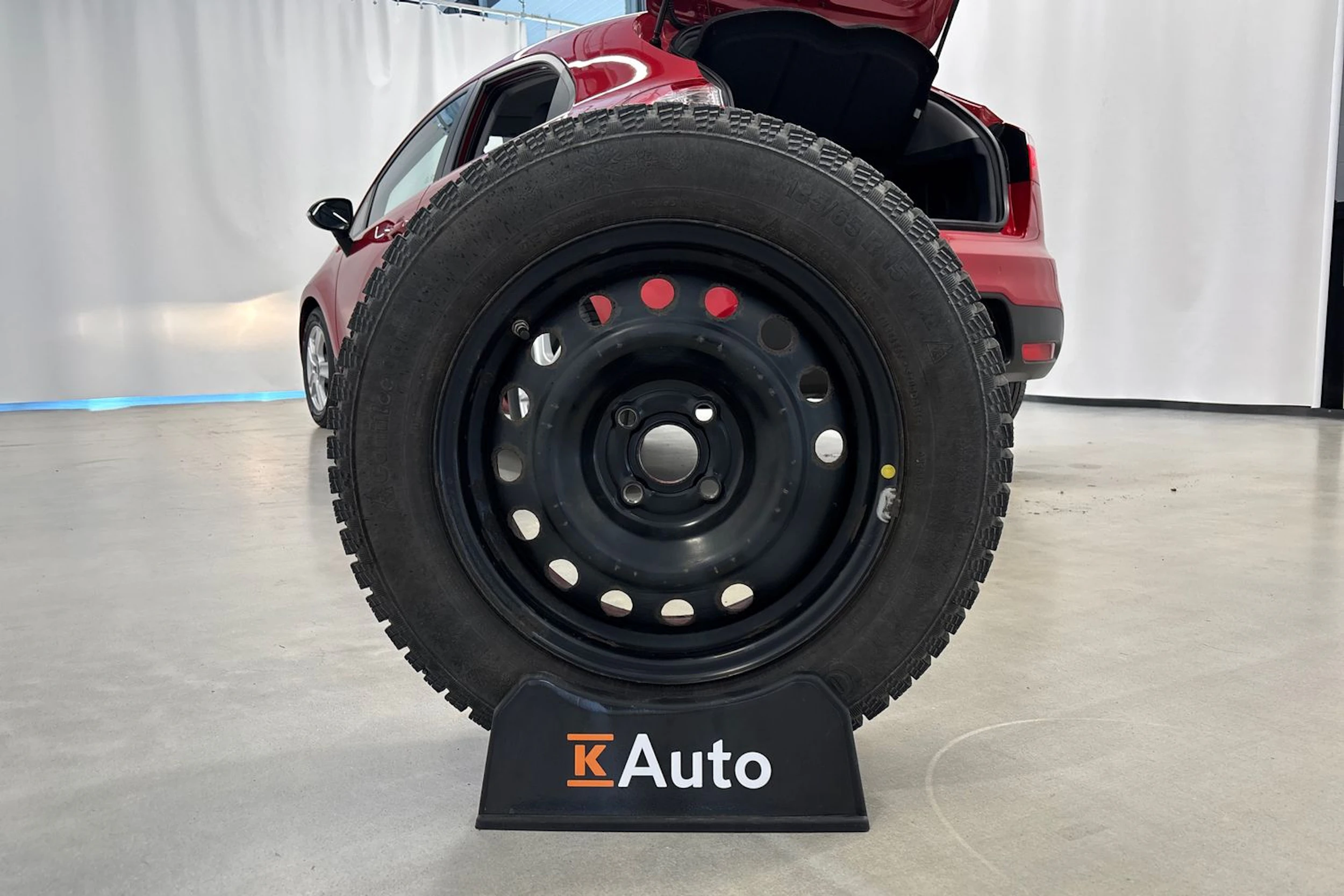 punainen Kia Rio 2014 kuva 10.