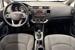 valkoinen Kia Rio 2014 kuva 9.