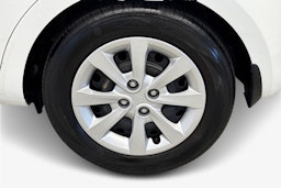 valkoinen Kia Rio 2014 kuva 11.